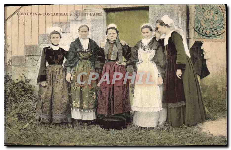 CPA Folklore Costumes de Concarneau et de Pont L'Abbe 