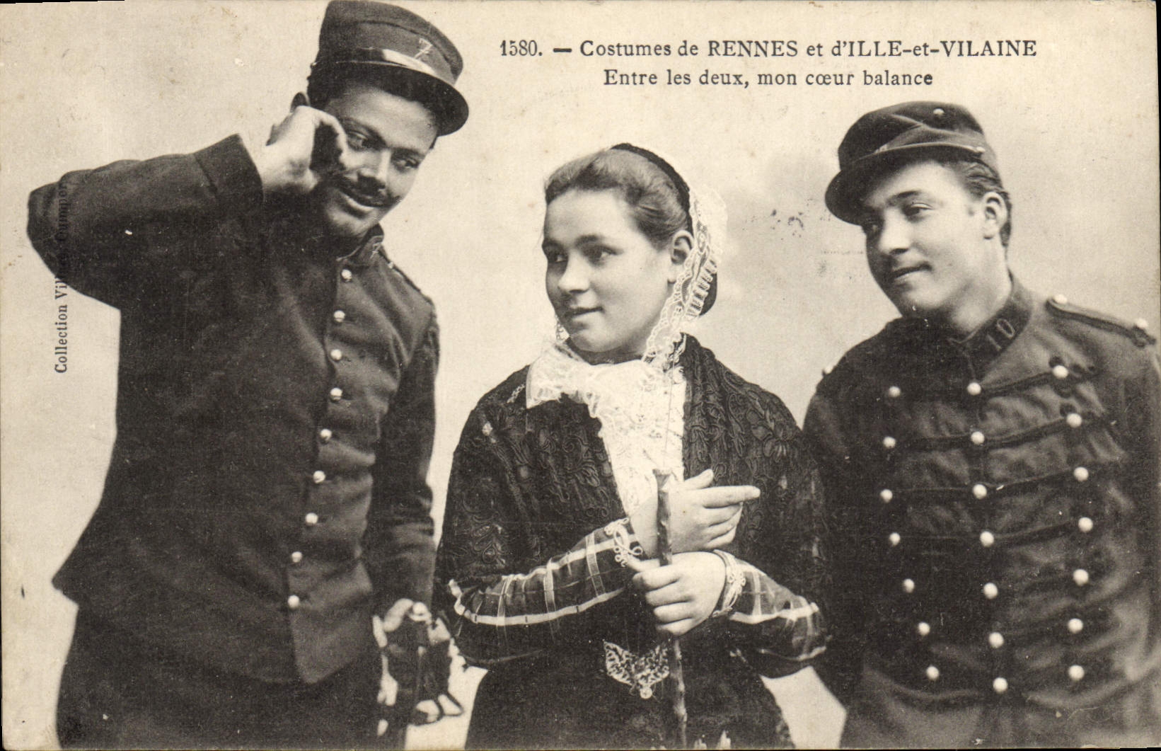 CPA Folklore Costumes de Rennes et d'Ille et Vilaine Entre les deux mon coeur balance Militaria 