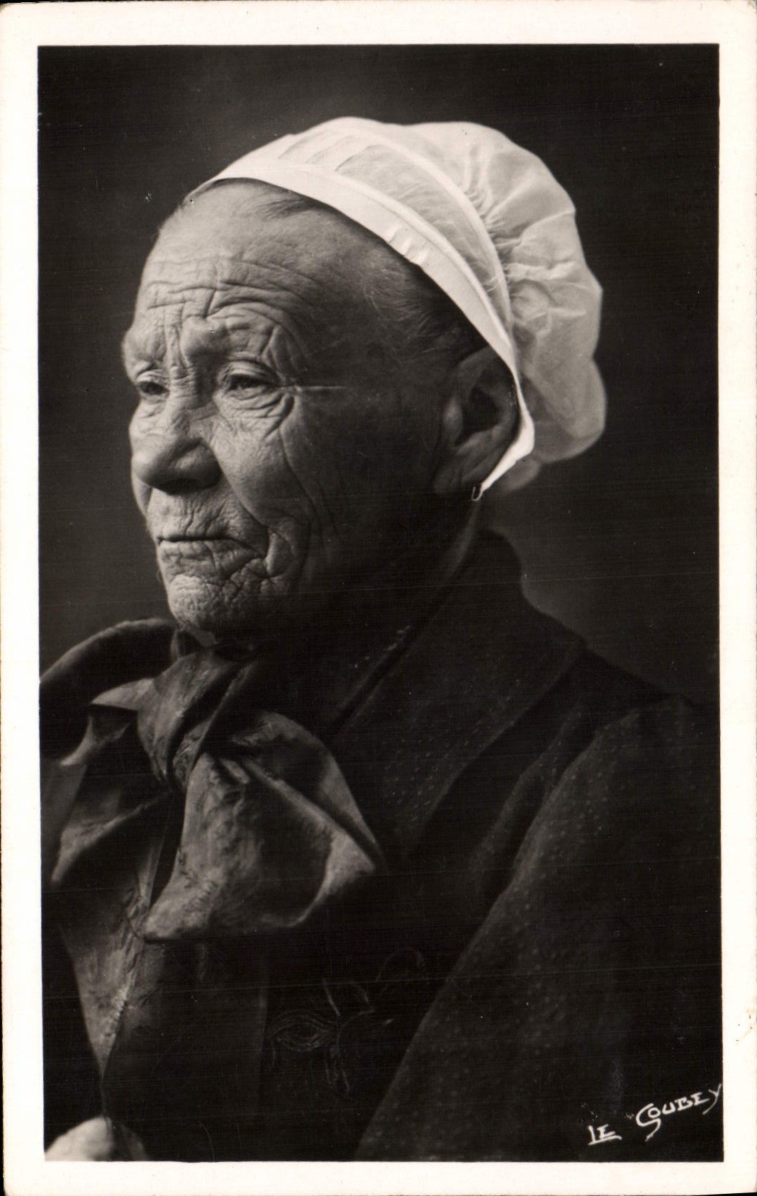 CPA Folklore Normandie Paysanne Normande