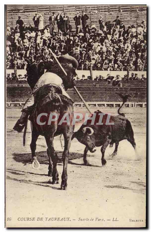 CPA Corrida Course de taureaux Suerte de Vara 