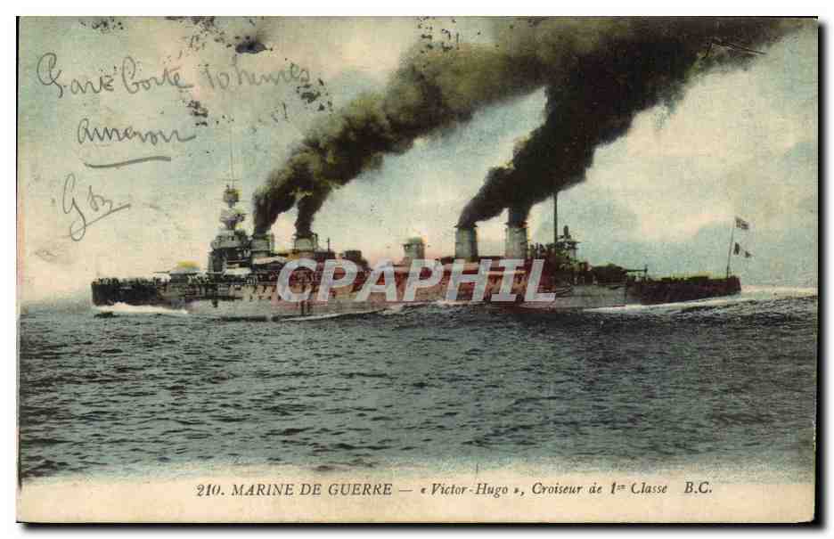 CPA Bateau de Guerre Victor Hugo Croiseur de 1ere classe 