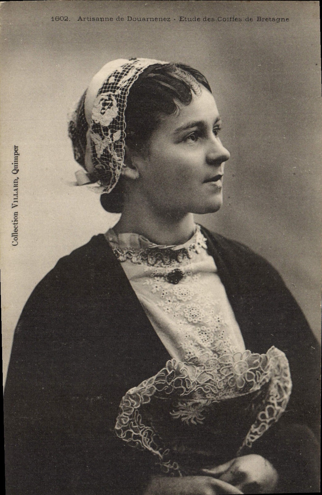 CPA Folklore Artisanne de Douarnenez 