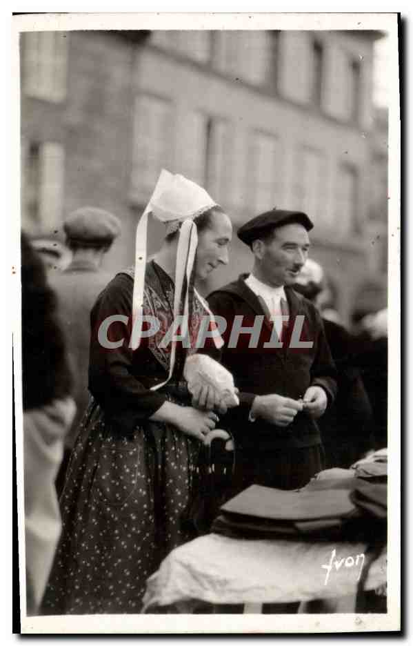 CPA Folklore Plougastel