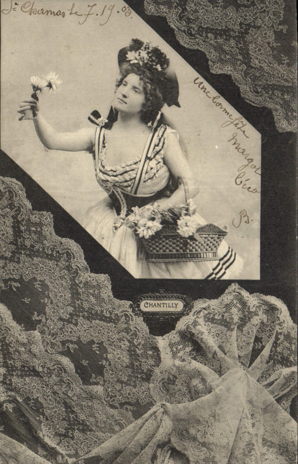 CPA Folklore Dentelle Dentelliere Chantilly