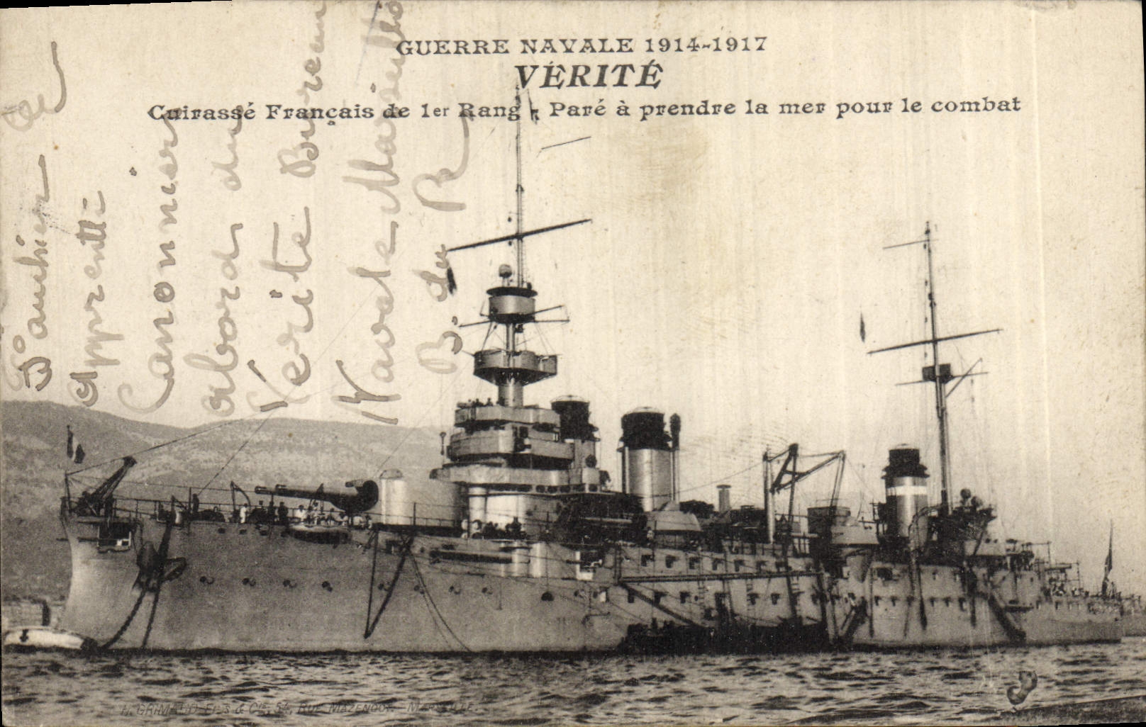 CPA Bateau de Guerre Verite Cuirasse Francais de 1er rang Pare a prendre la mer pour le combat 