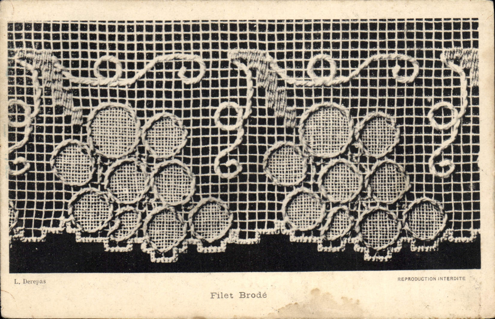 CPA Dentelle Dentelliere Filet brode