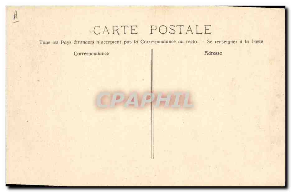 Course de Taureaux — Taureau entraîné après sa mort par le train de mulets — Phototype & Lacour Marseille — Reverso