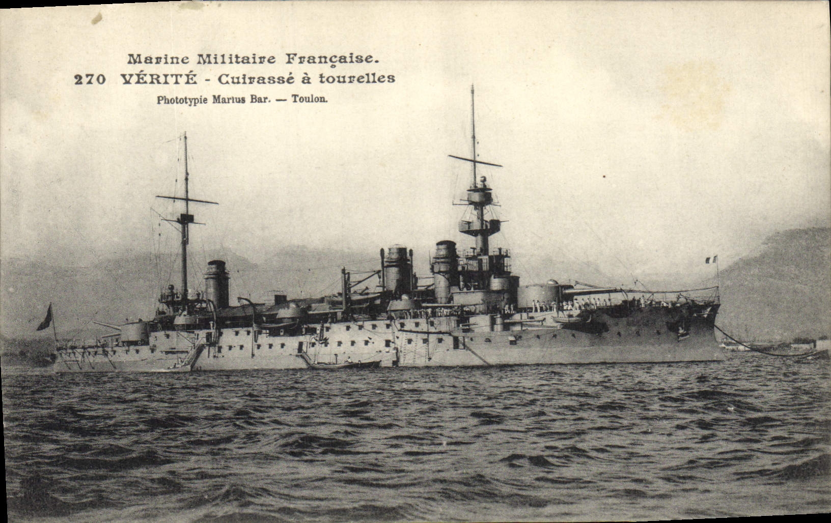 CPA Bateau de Guerre Verite Cuirasse a tourelles