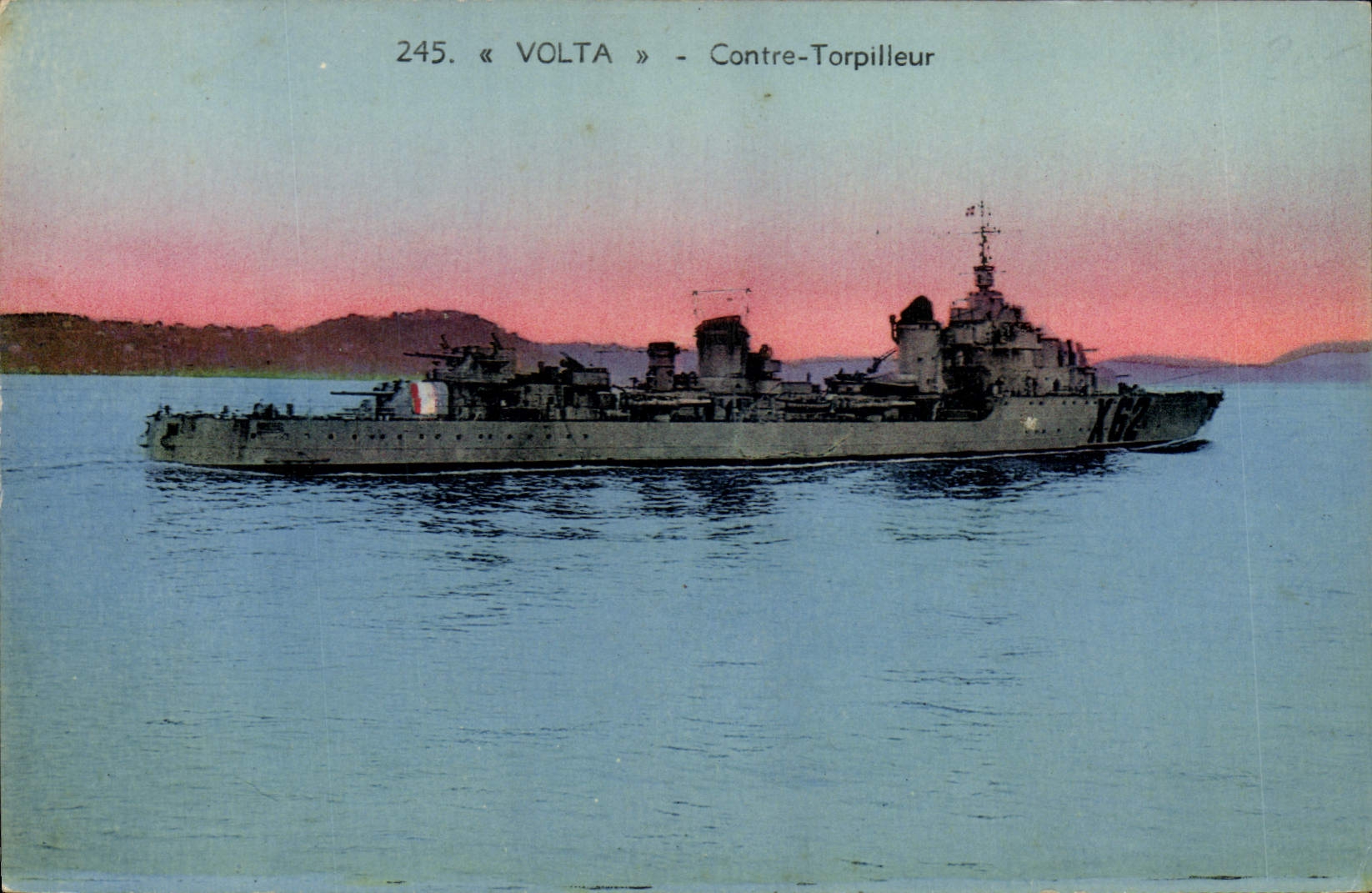 CPA Bateau de Guerre Volta Contre torpilleur