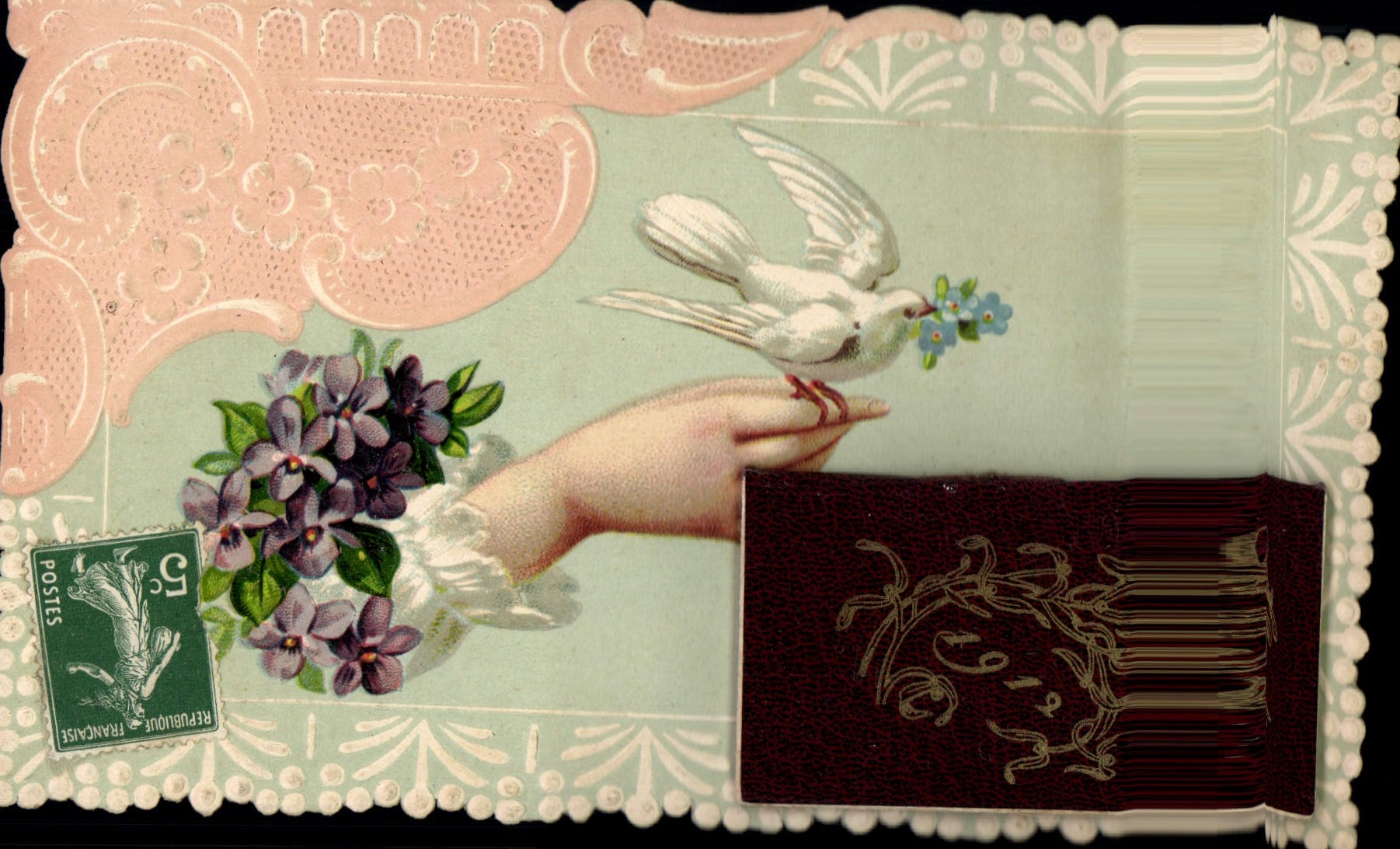 Vogel met blauwe bloemen — hand die een bosje viooltjes vasthoudt — Franse postzegel van 5c