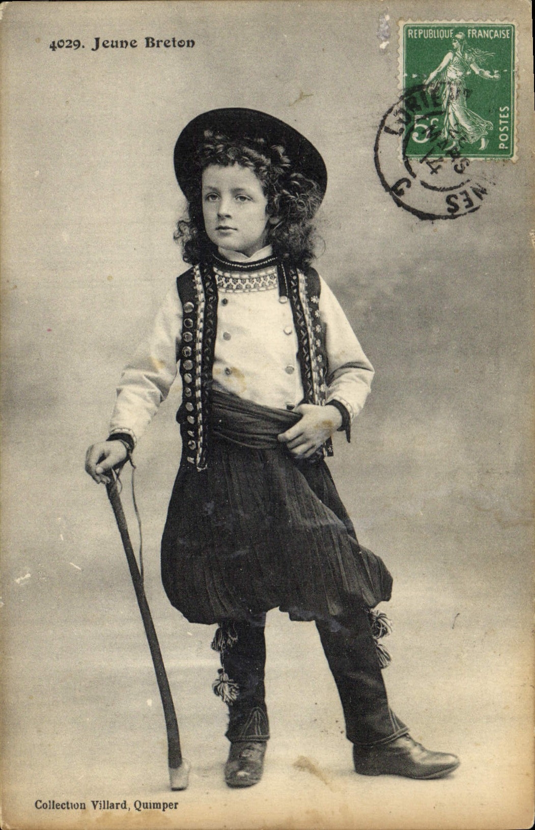 CPA Folklore Jeune Breton 