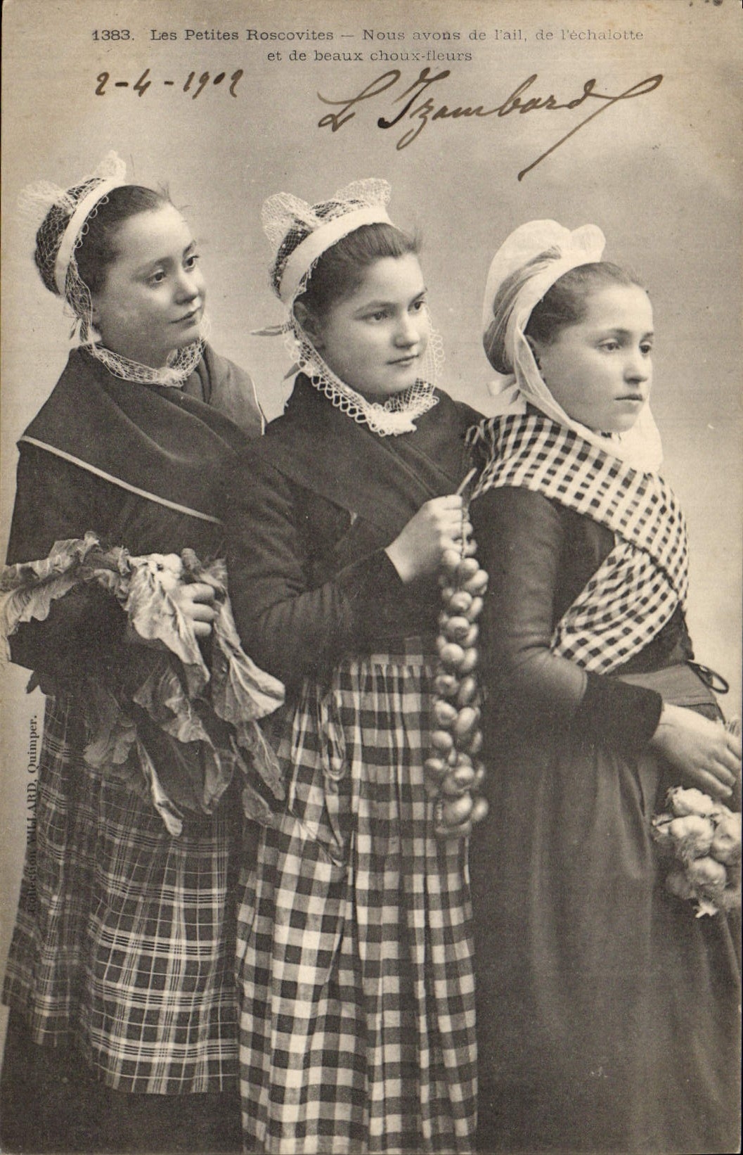 CPA Folklore Les petites Roscovites 