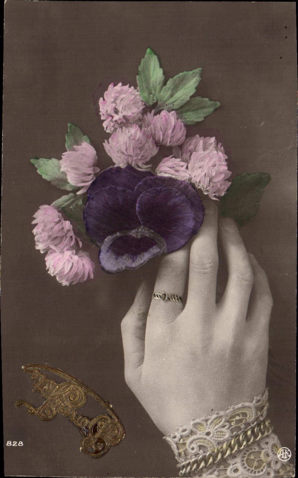 CPA Fantaisie Main Fleurs 
