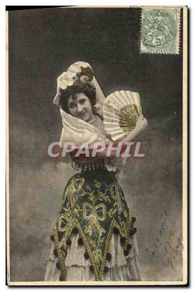 Femme en costume de flamenco — éditeur non identifié, n° de série non visible