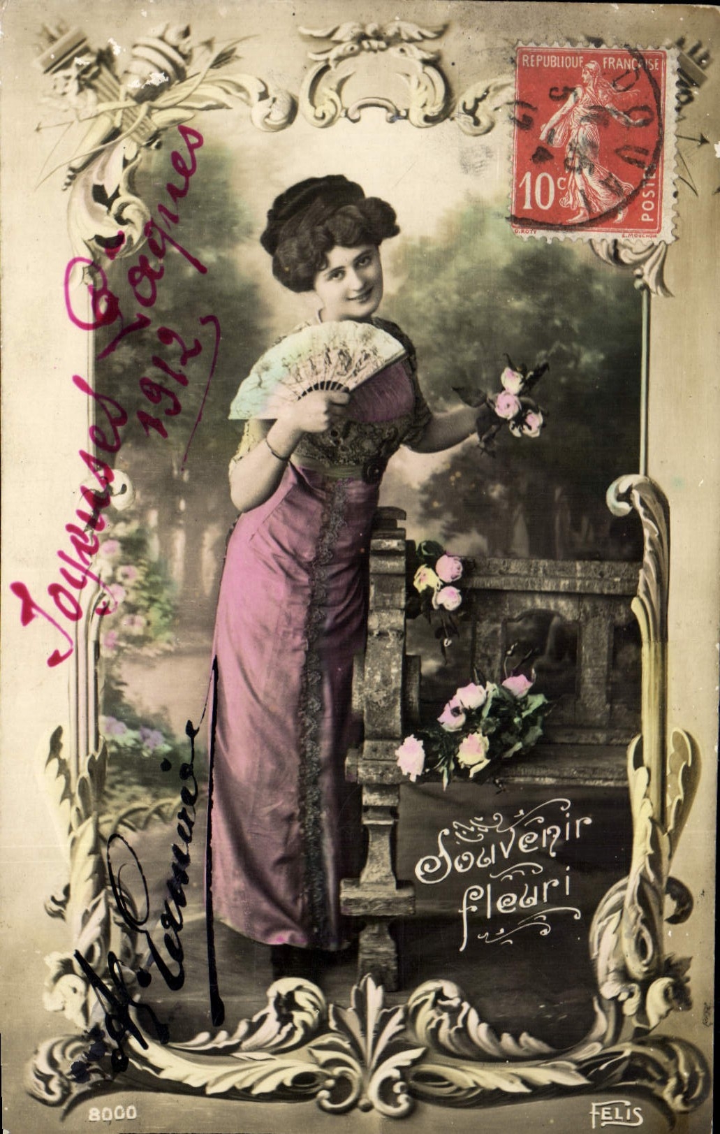 CPA Fantaisie Femme Eventail 