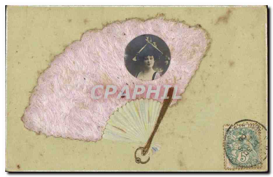 CPA Fantaisie Femme Eventail