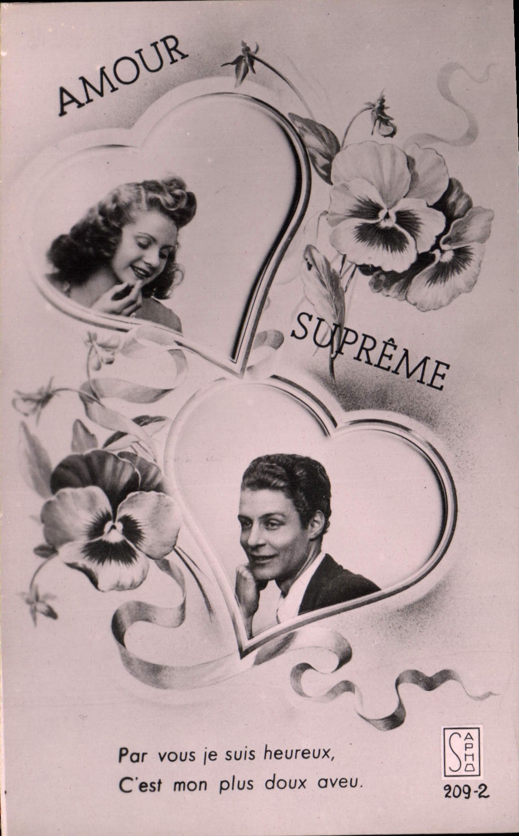 CPA Fantaisie Fleurs Femme Coeur 