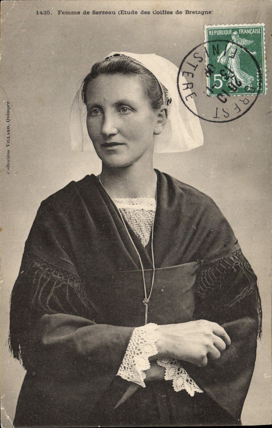 CPA Folklore Femme de Serzeau 