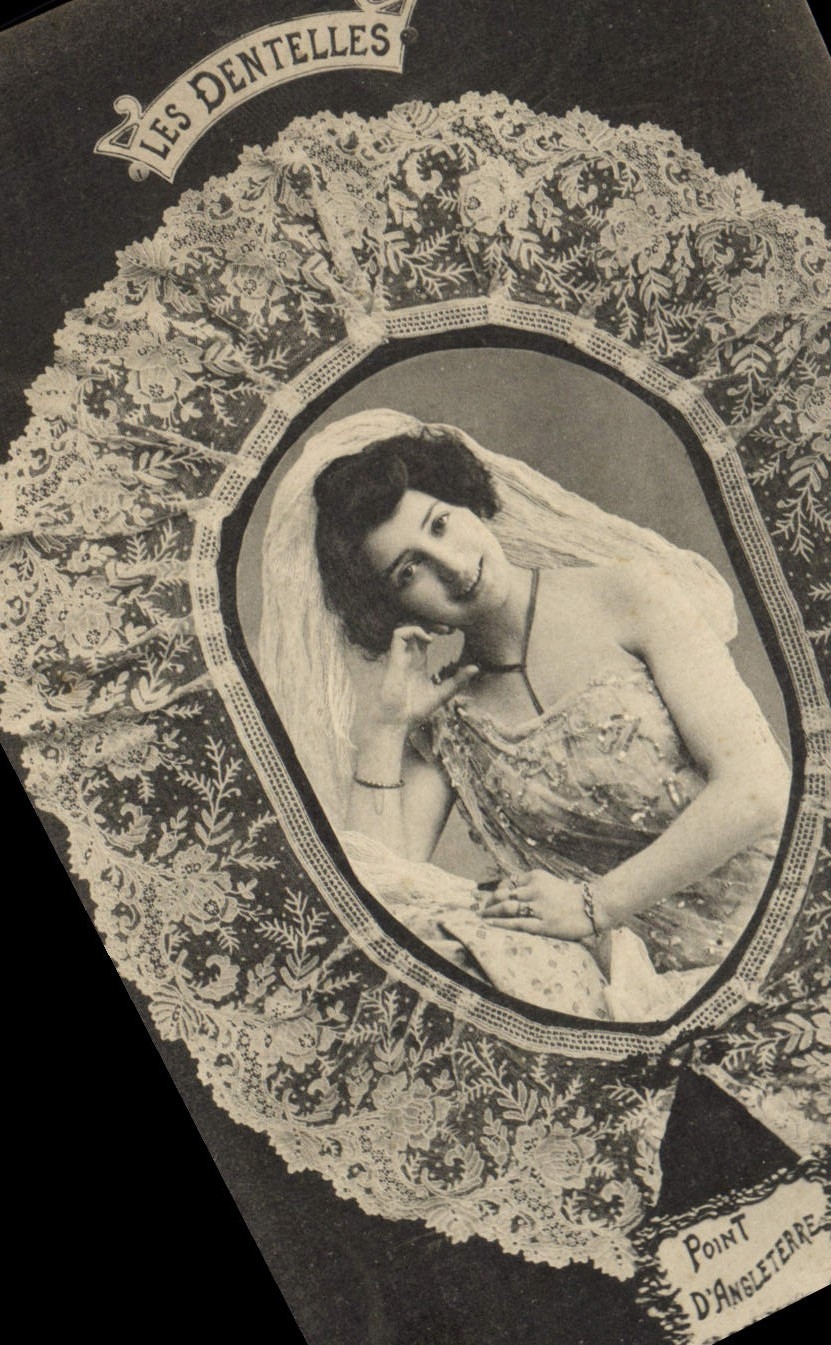 CPA Folklore Dentelle Dentelliere Point d'Angleterre 