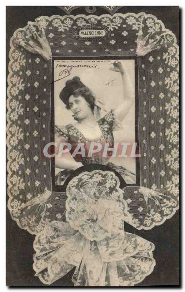 CPA Folklore Dentelle Dentelliere Valencienne 