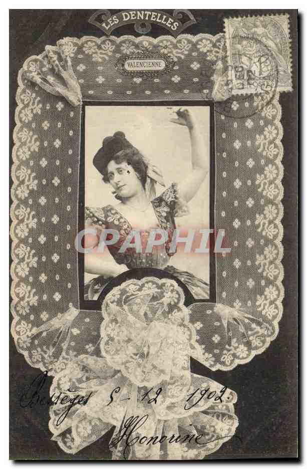 CPA Folklore Dentelle Dentelliere Valencienne 