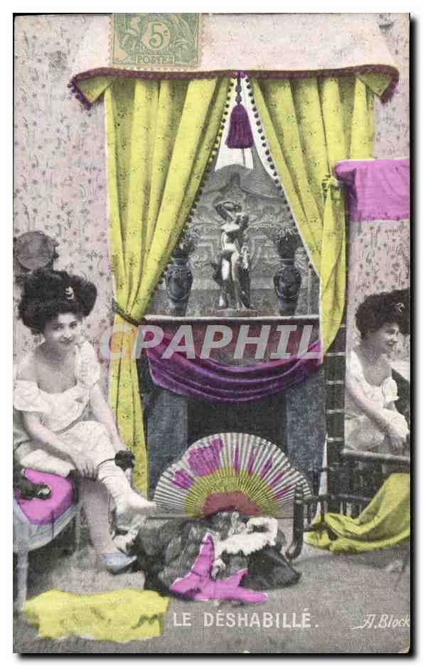 CPA Fantaisie Femme Eventail Le deshabille