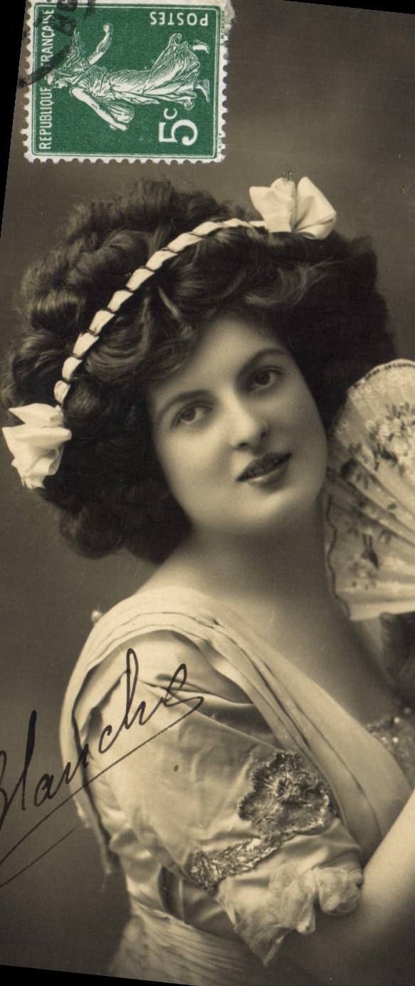 Portrait d'une jeune femme — éditeur inconnu, n° de série non visible