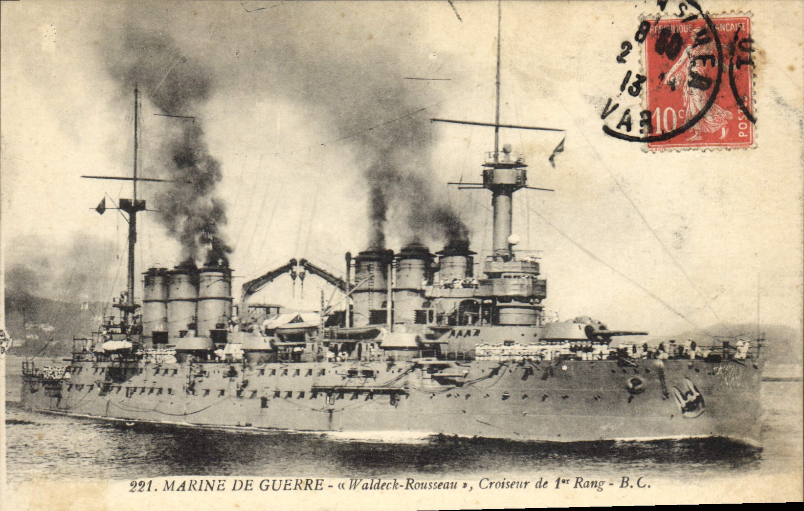 CPA Bateau de Guerre Waldeck Rousseau Croiseur de 1er rang 