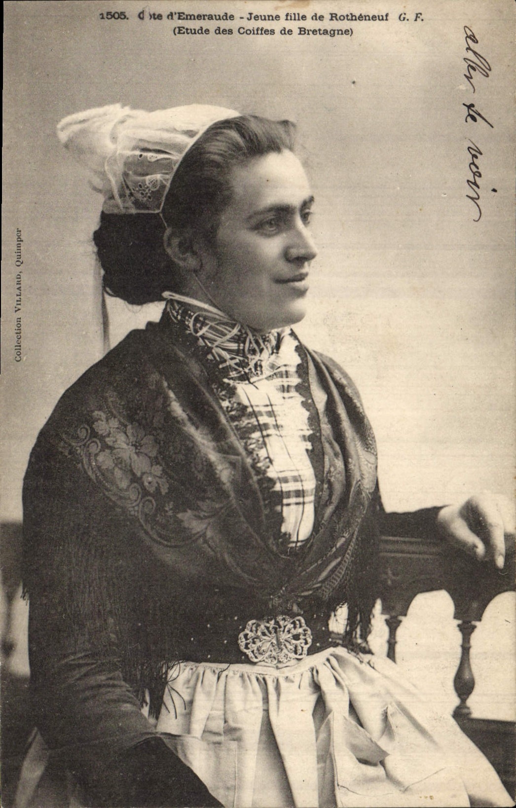 CPA Folklore Jeune fille de Rotheneuf 