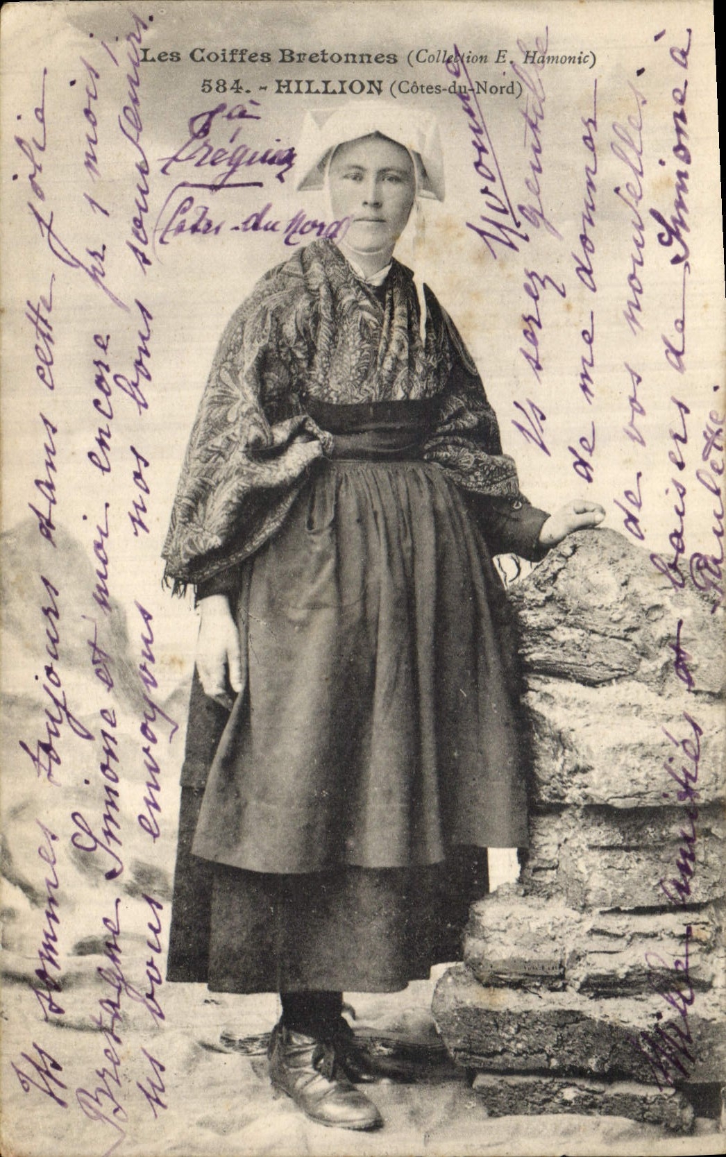 CPA Folklore Hillion Cotes du Nord