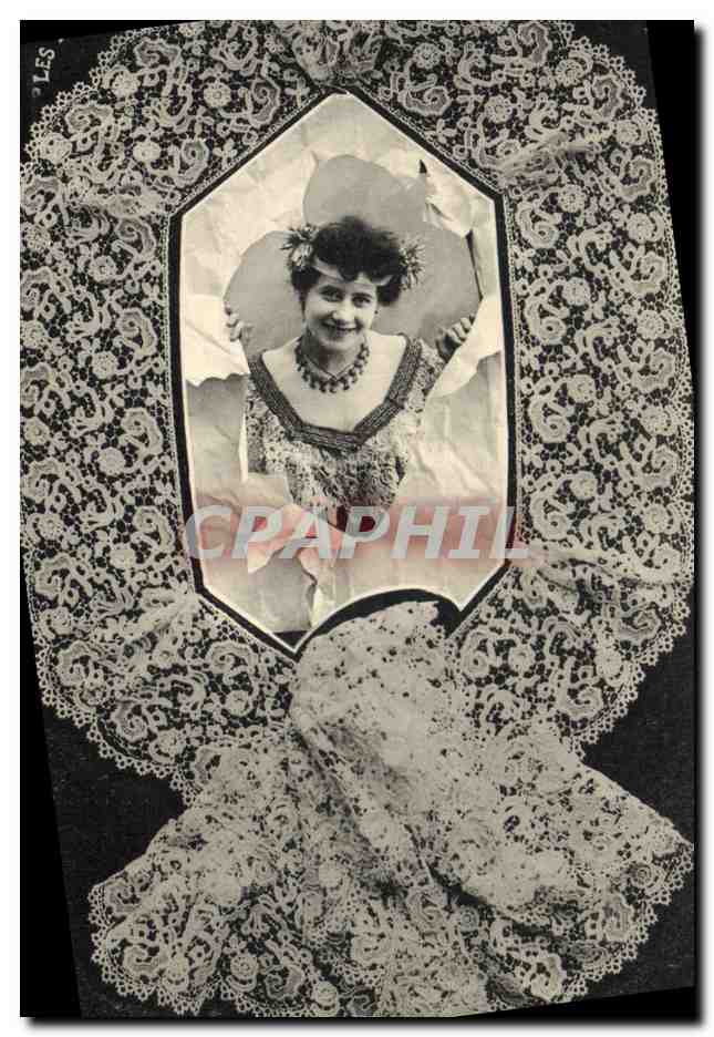 CPA Folklore Dentelle Dentelliere Irlande