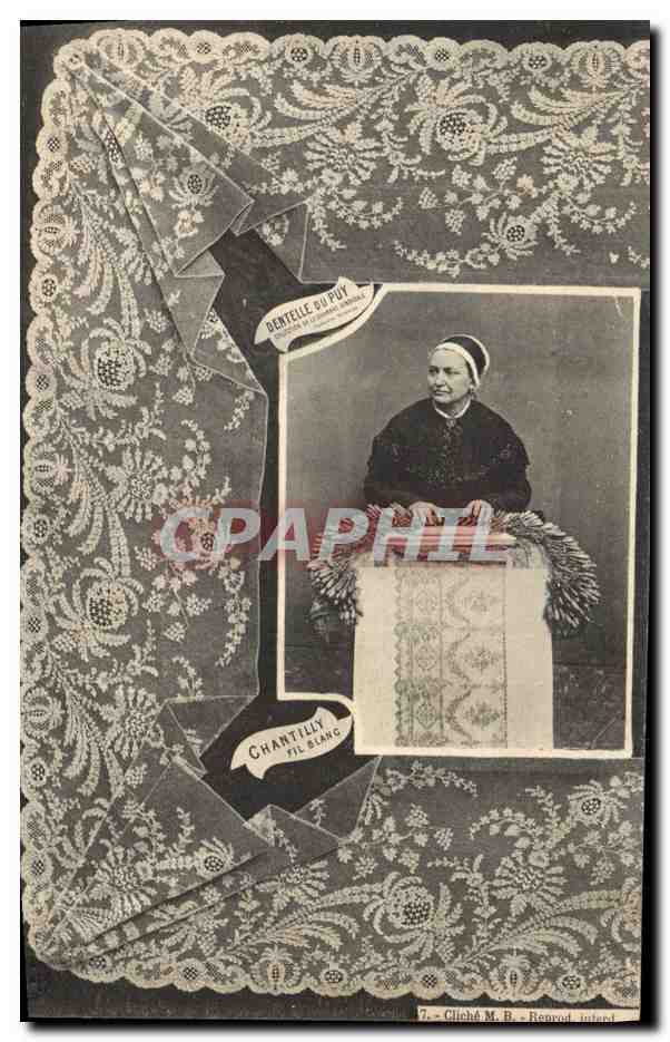 CPA Folklore Dentelle Dentelliere Chantilly Fil Blanc