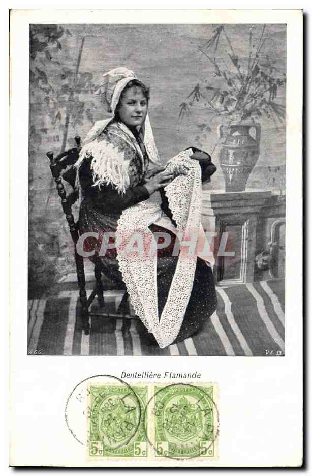 CPA Folklore Dentelle Dentelliere flamande