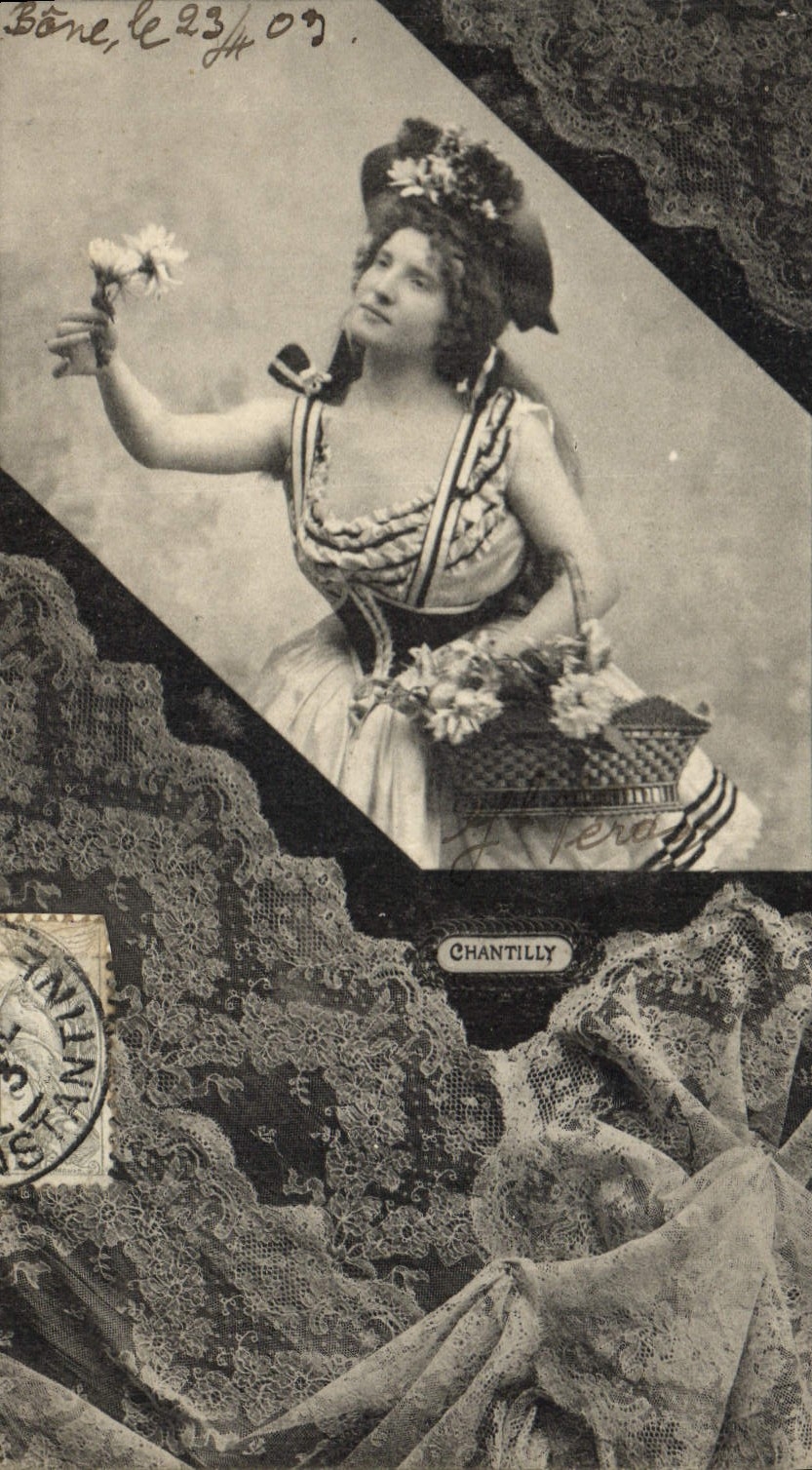 CPA Folklore Dentelle Dentelliere Chantilly