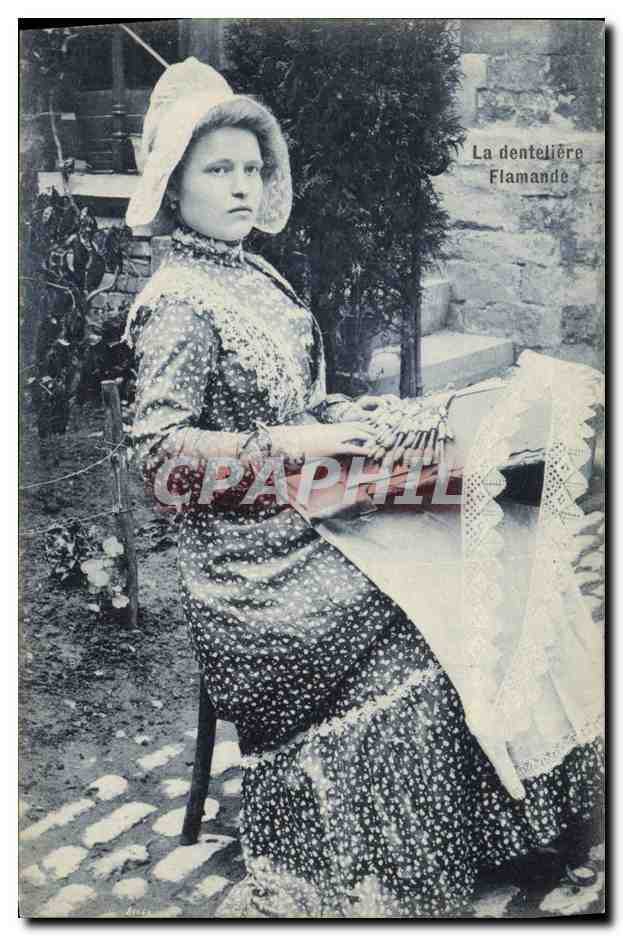 CPA Folklore Dentelle Dentelliere flamande