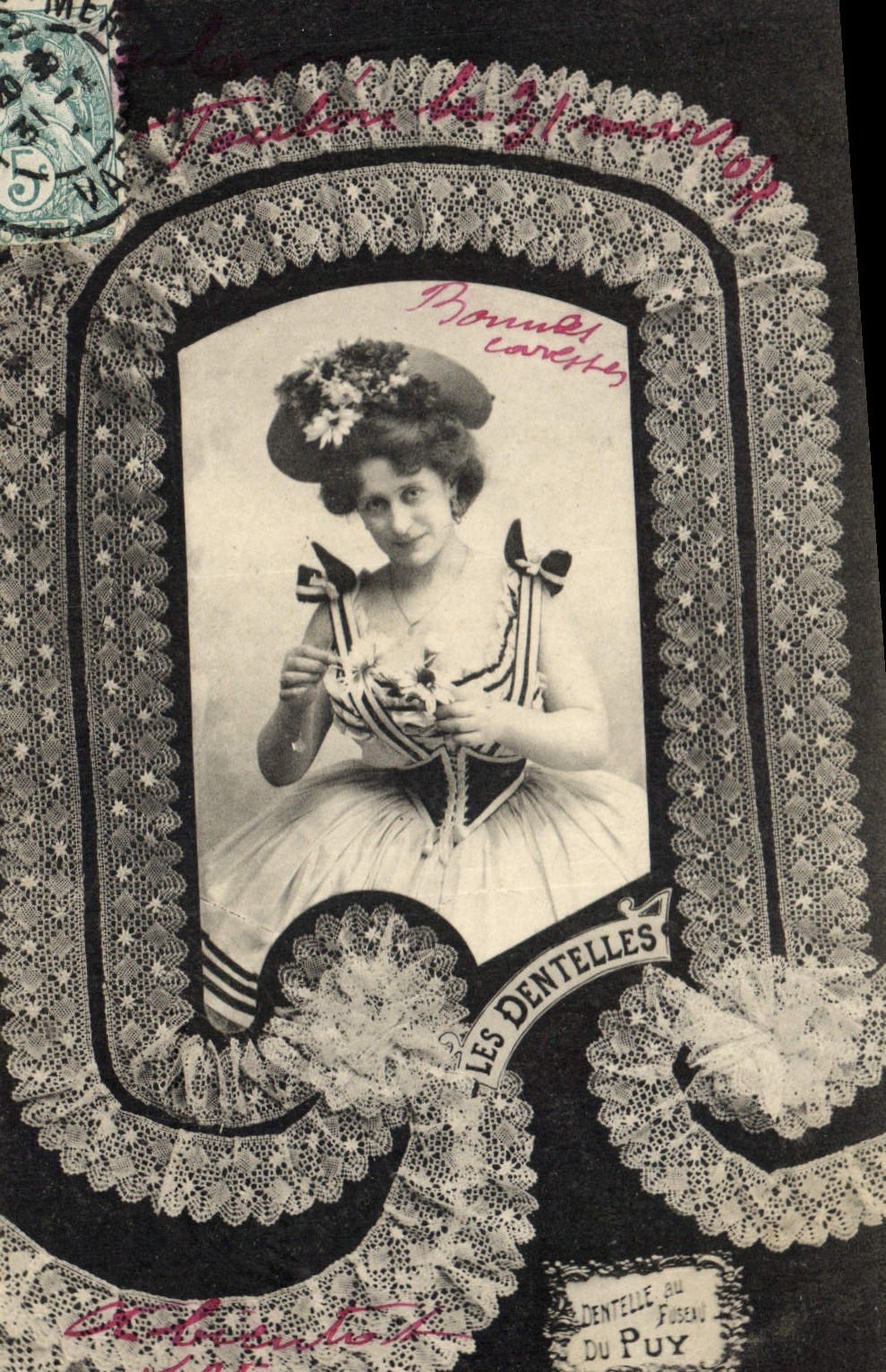 CPA Folklore Dentelle Dentelliere Le Puy