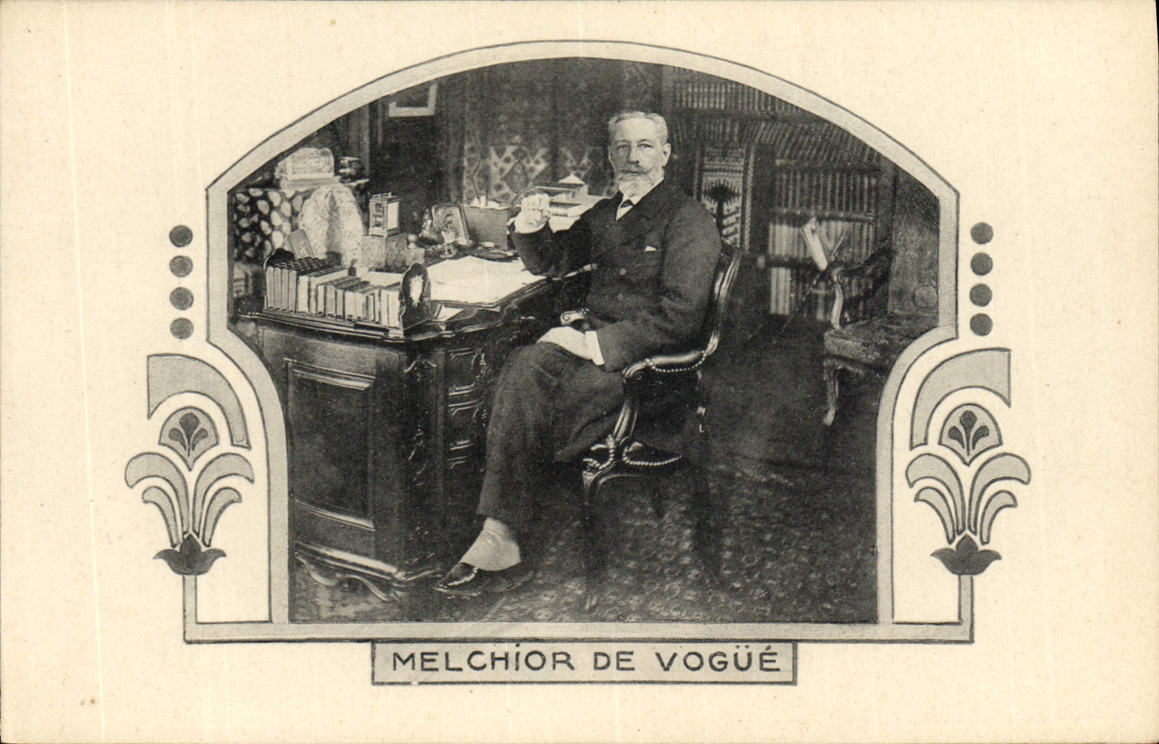 Melchior de Vogüé — Portrait dans son bureau — Les Annales Politiques et Littéraires