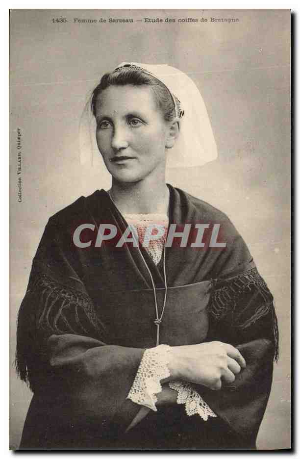 CPA Folklore Femme de Sarzeau 
