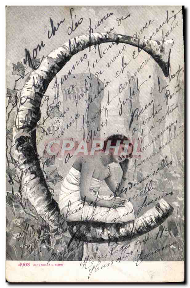 Femme assise dans un fauteuil en forme de croissant — Alterooca-Terni — éditeur inconnu, n° 4903