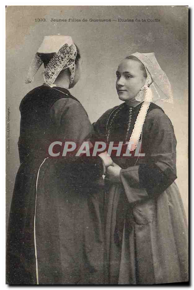 CPA Folklore Jeunes filles de Guemene 