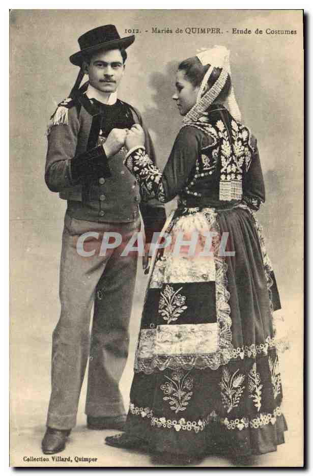 CPA Folklore Maries de Quimper Etude de costumes 