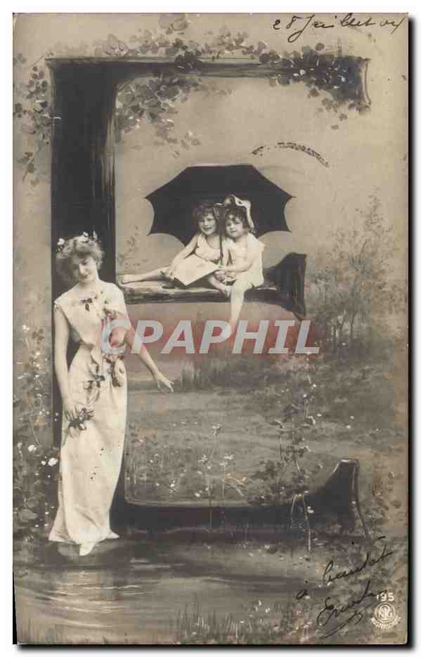 CPA Fantaisie Femme Enfants Lettres Lettre E 