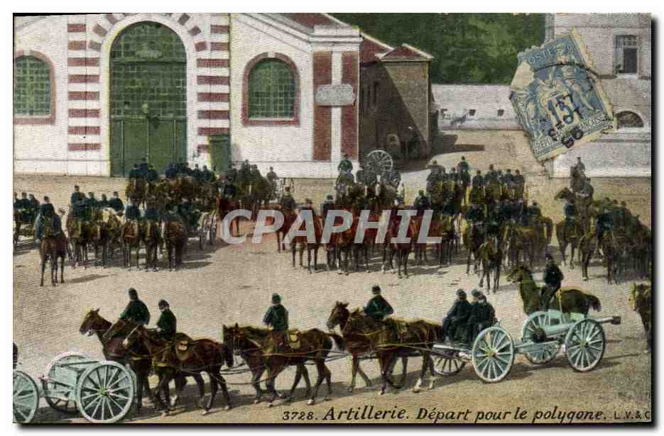 CPA Militaria Artillerie Depart pour le polygone 