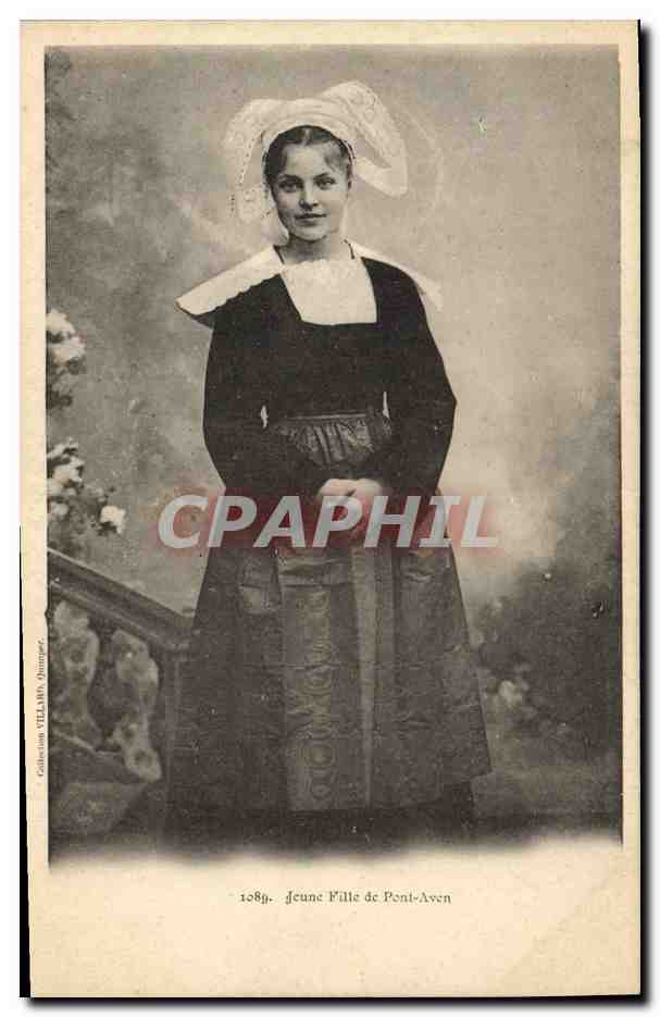 CPA Folklore Jeune fille de Pont Aven