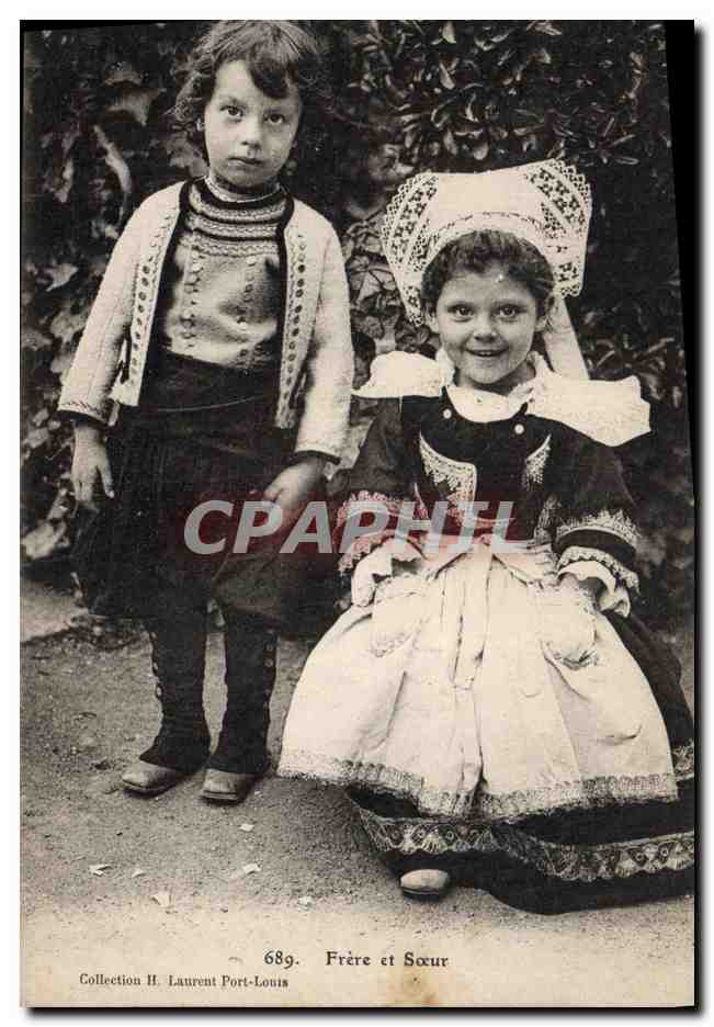 CPA Folklore Frere et soeur
