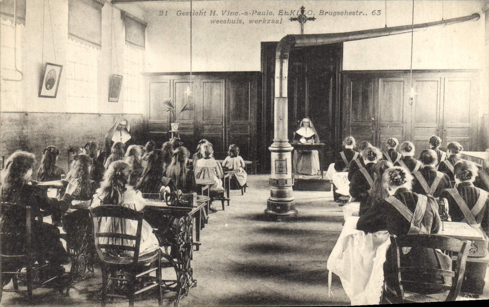 Salle de travail d'une institution religieuse — Eeklo, Brugsestraat 63 — Photo Valentin Pauwels-De Rijke