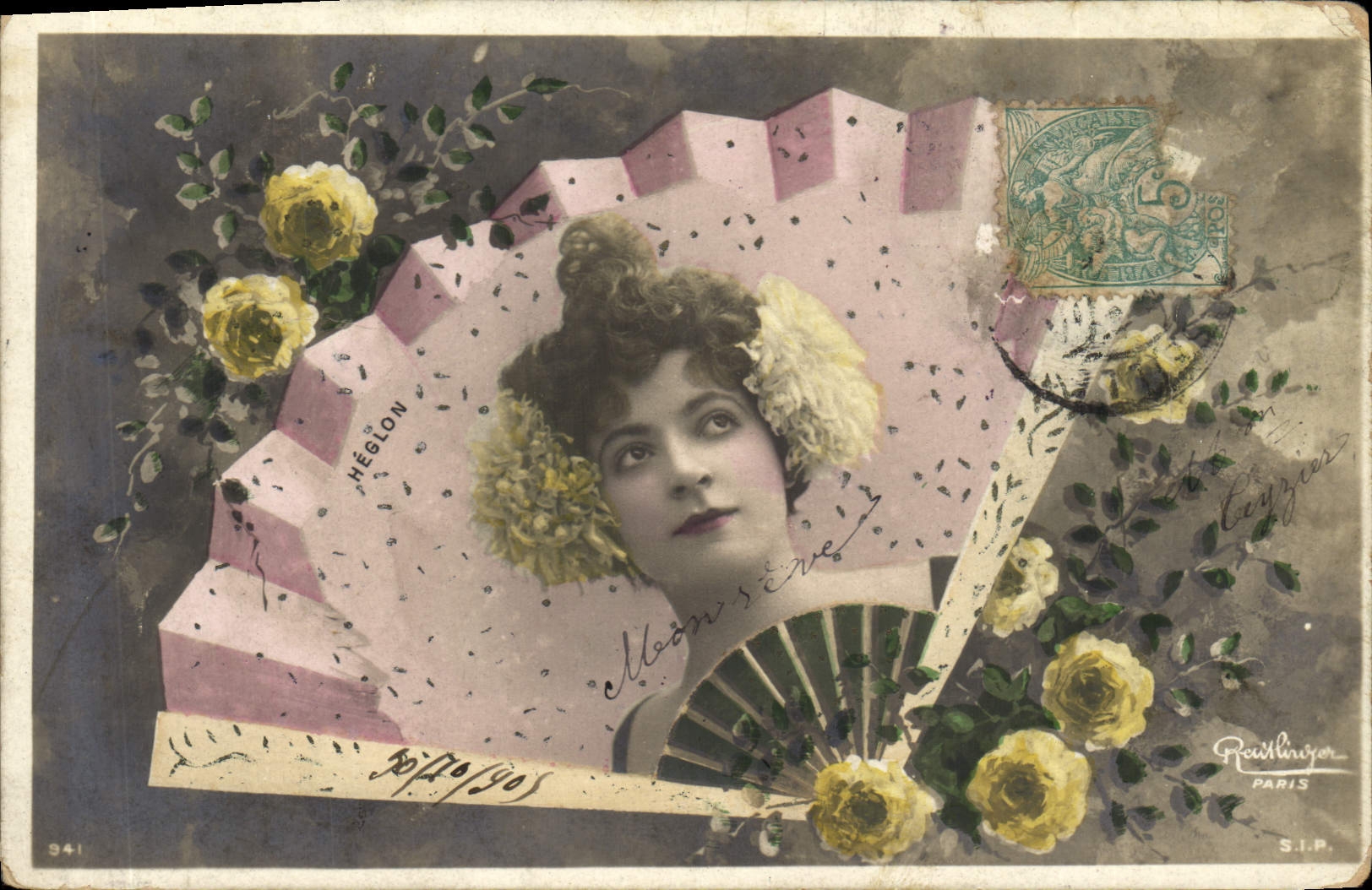 Femme au parapluie rose — décor de roses jaunes — éditeur Reutlinger, Paris, n° 941
