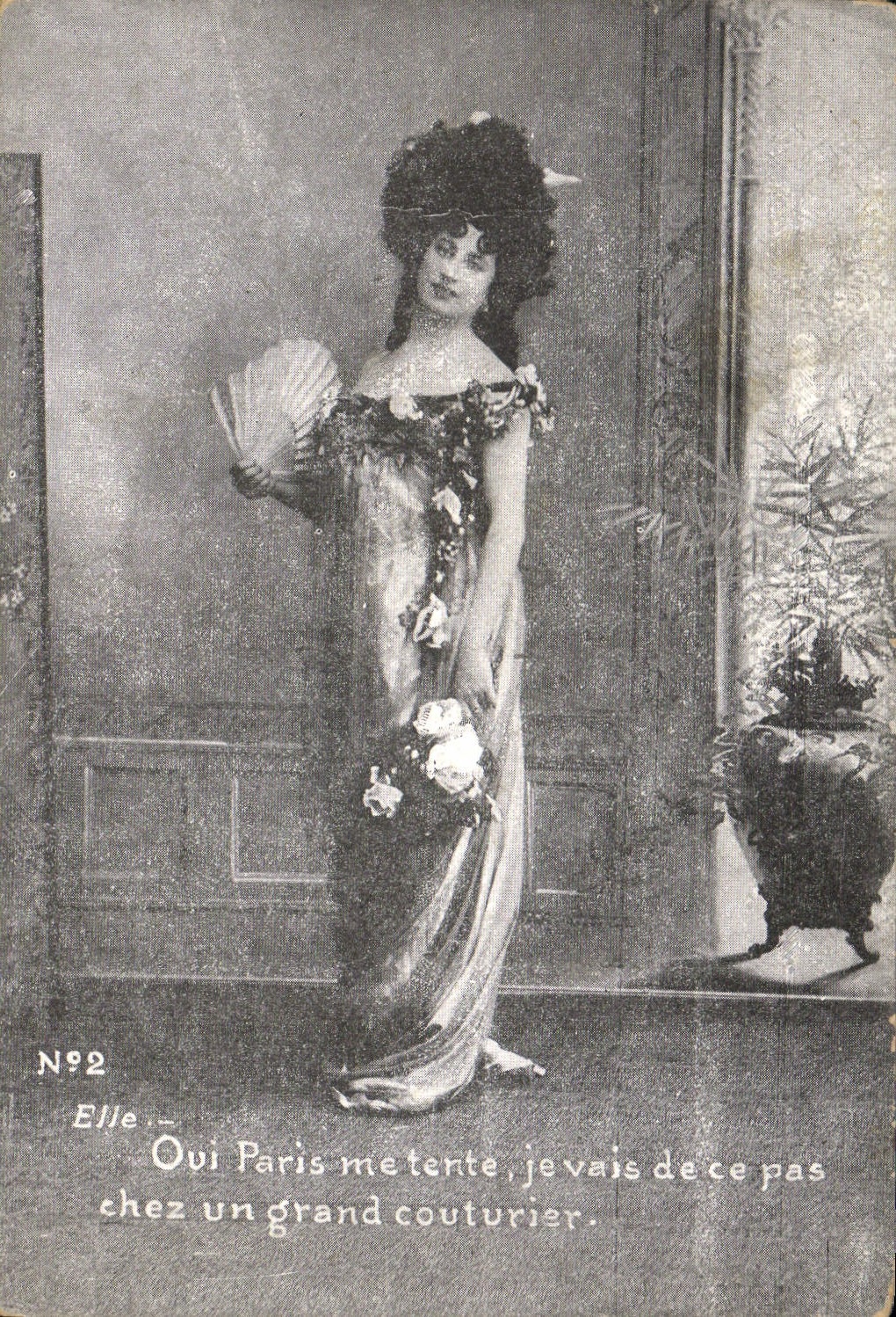 Femme en robe de soirée — texte humoristique — Éditeur inconnu, N°2