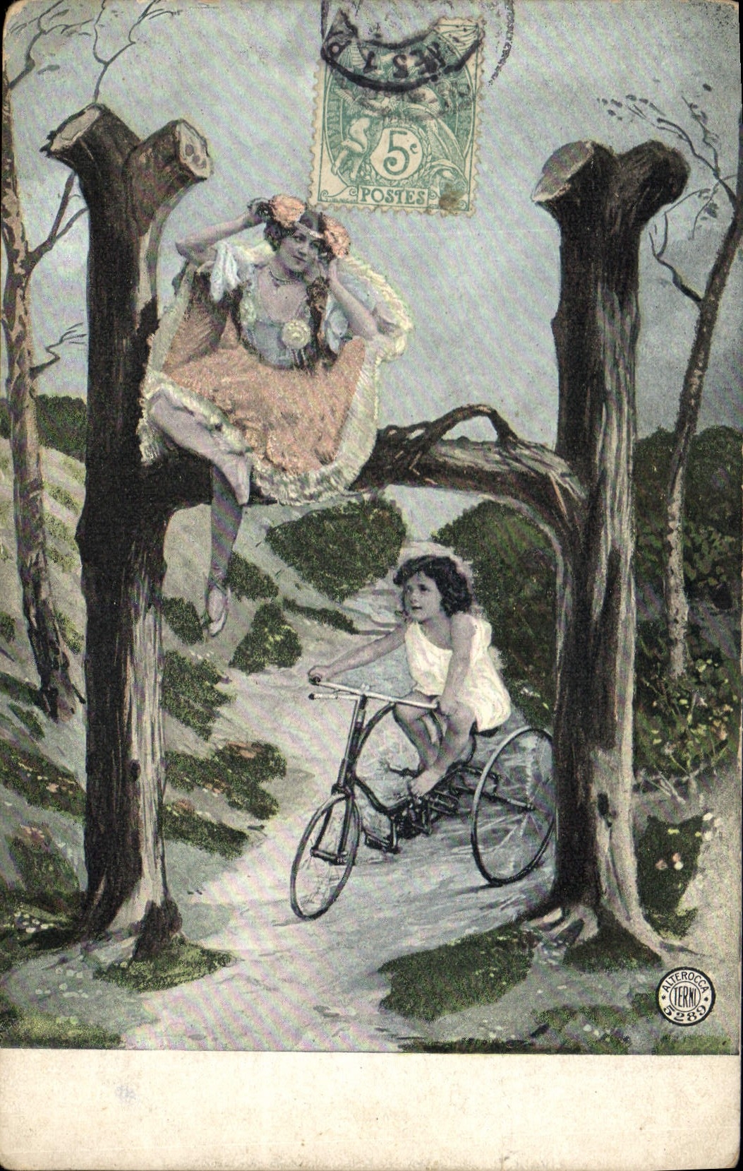 Femmes dans la nature — une sur un arbre, l'autre à vélo — éditeur Héterococo, n° 46