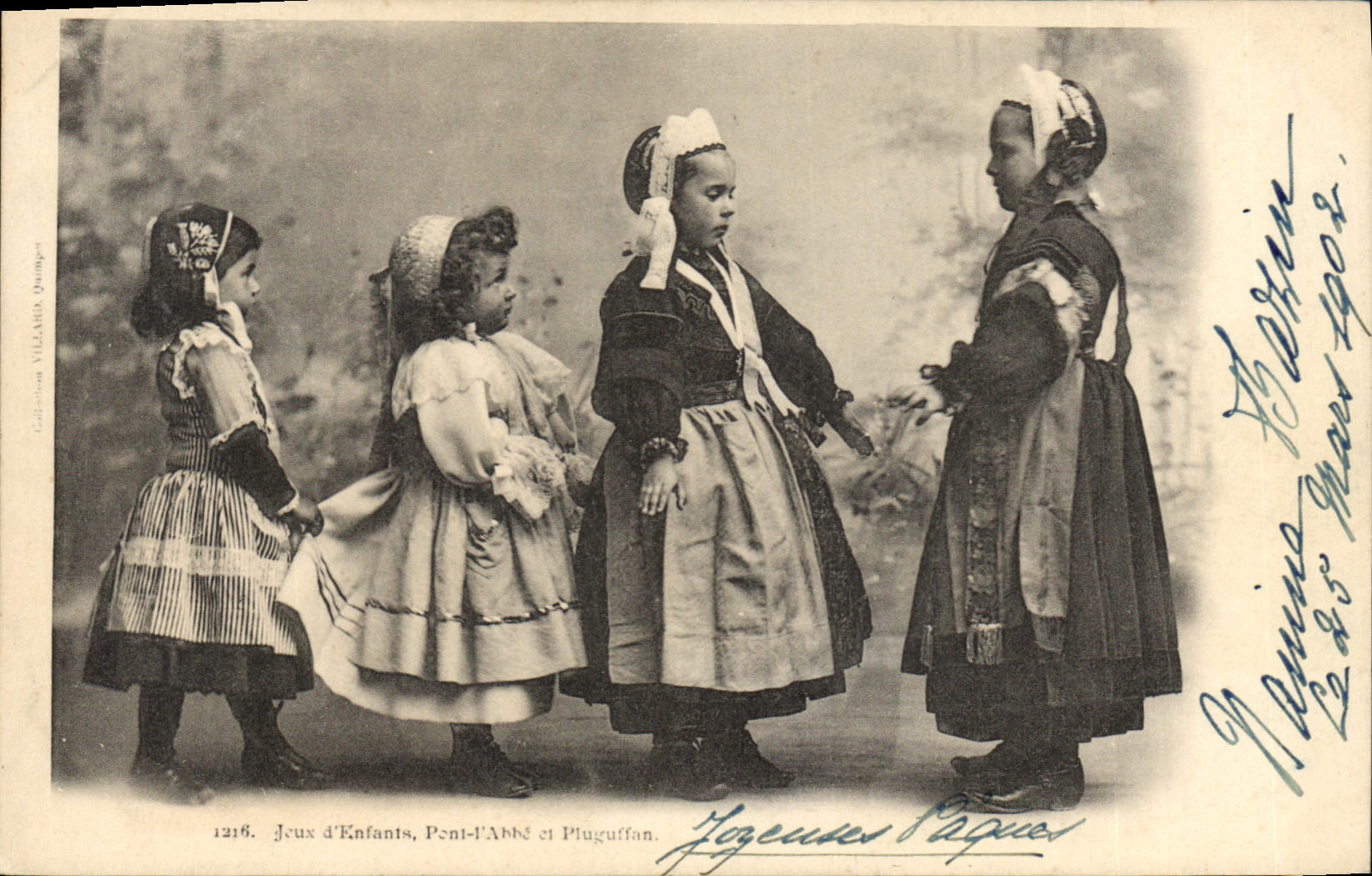 CPA Folklore Jeux d'enfants Pont L'Abbe et Pluguffan